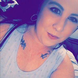 Meet your Posher, Chloe